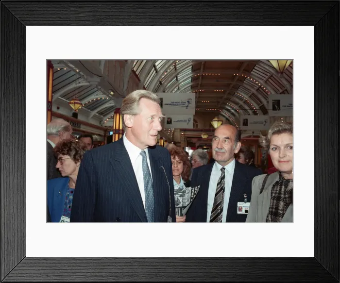 Framed Print : The Conservative Party Conference, Blackpool. Michael Heseltine. October 1989 Framed Print : The Conservative Party Conference, Blackpool. Michael Heseltine. October 1989