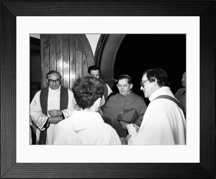 Framed Print : Archbishop of Warsaw Cardinal Glemp visits Leicester. 25th February 1985 Framed Print : Archbishop of Warsaw Cardinal Glemp visits Leicester. 25th February 1985