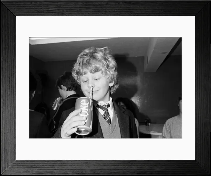 Framed Print : First supplies of the new Coca-Cola formula to arrive in Britain Framed Print : First supplies of the new Coca-Cola formula to arrive in Britain