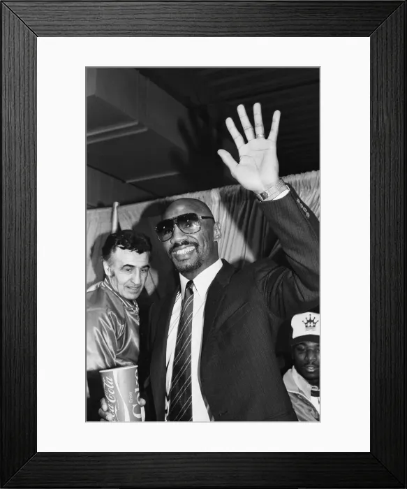 Framed Print : Tony Sibson relinquished his European and Commonwealth titles to ensure he got the right Framed Print : Tony Sibson relinquished his European and Commonwealth titles to ensure he got the right