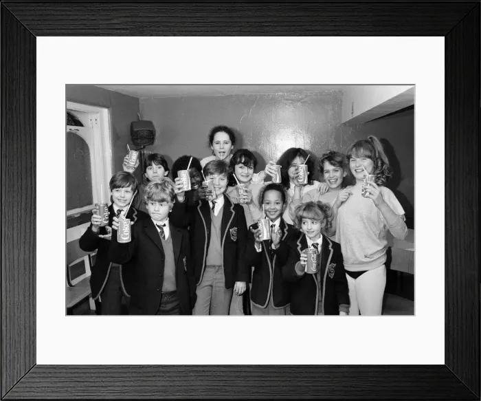 Framed Print : First supplies of the new Coca-Cola formula to arrive in Britain Framed Print : First supplies of the new Coca-Cola formula to arrive in Britain