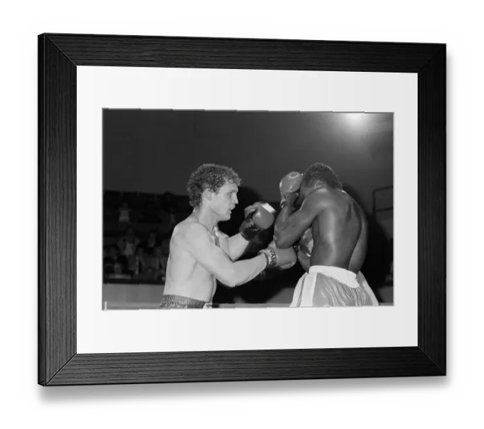 Framed Print : David Pearce v Neville Meade for the BBBofC Heavyweight Title Framed Print : David Pearce v Neville Meade for the BBBofC Heavyweight Title