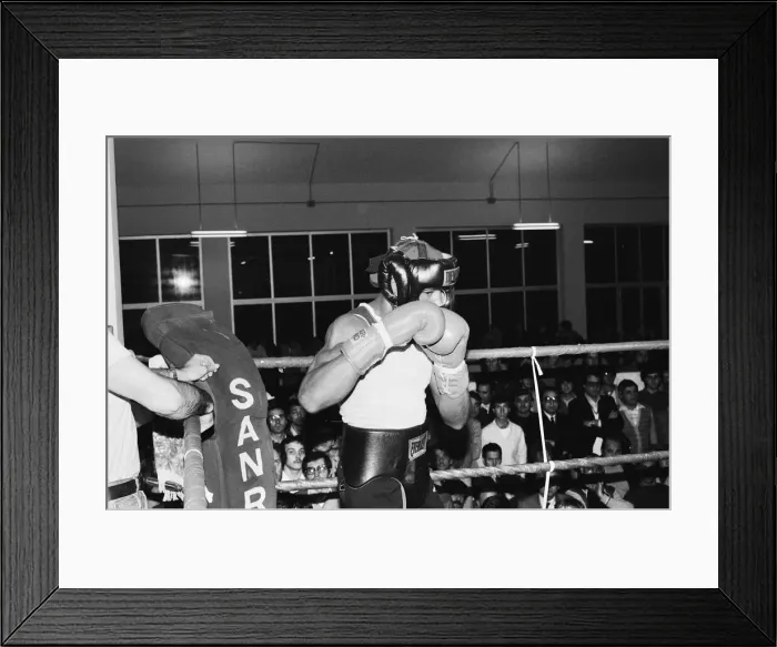 Framed Print : WBC and WBA world champion Marvin Hagler training for his sixth defence of his world