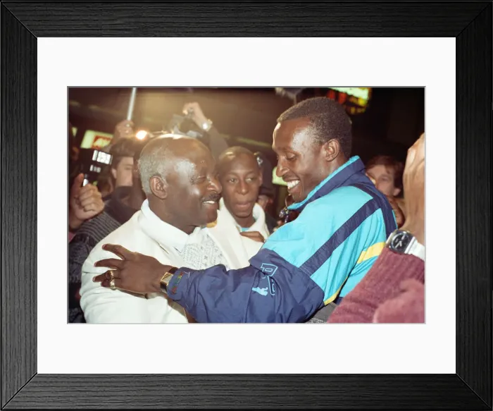 Framed Print : Britains Olympians arrives at Heathrow airport following the Seoul Olympics Framed Print : Britains Olympians arrives at Heathrow airport following the Seoul Olympics