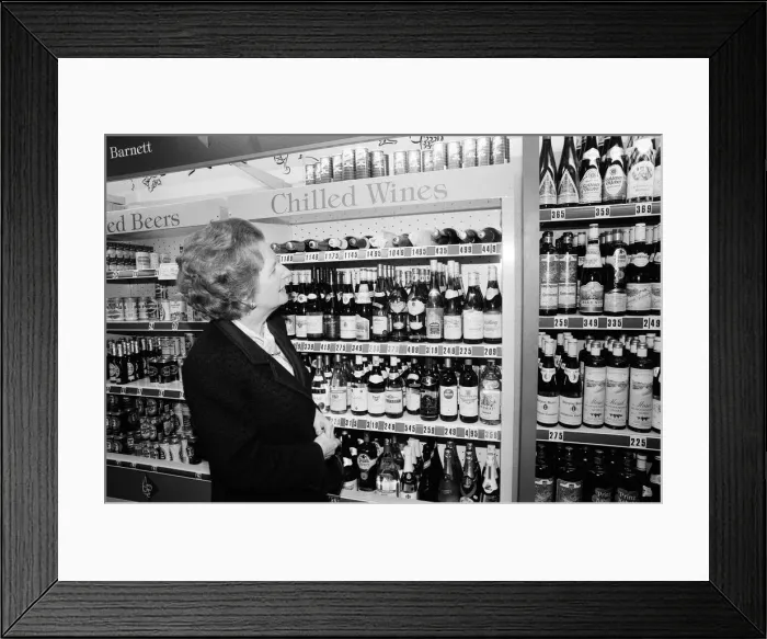Framed Print : Prime Minister Margaret Thatcher campaigning in Ealing. 30th May 1987 Framed Print : Prime Minister Margaret Thatcher campaigning in Ealing. 30th May 1987