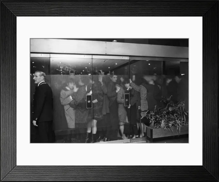 Framed Print : Picture shows the enormous crowd of teenagers outside the ARTV studios in Kingsway Framed Print : Picture shows the enormous crowd of teenagers outside the ARTV studios in Kingsway