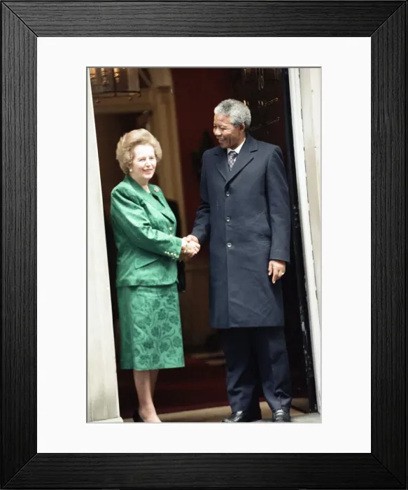 Framed Print : Prime Minister Margaret Thatcher at 10 Downing Street with President of South Africa