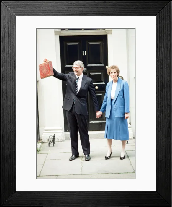 Framed Print : Chancellor of the Exchequer John Major at 11 Downing Street with his wife Norma as he Framed Print : Chancellor of the Exchequer John Major at 11 Downing Street with his wife Norma as he