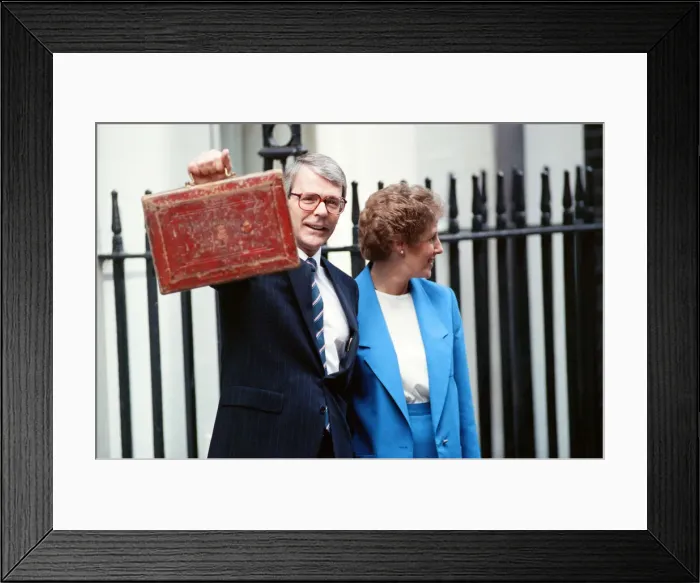 Framed Print : Chancellor of the Exchequer John Major at 11 Downing Street with his wife Norma as he Framed Print : Chancellor of the Exchequer John Major at 11 Downing Street with his wife Norma as he
