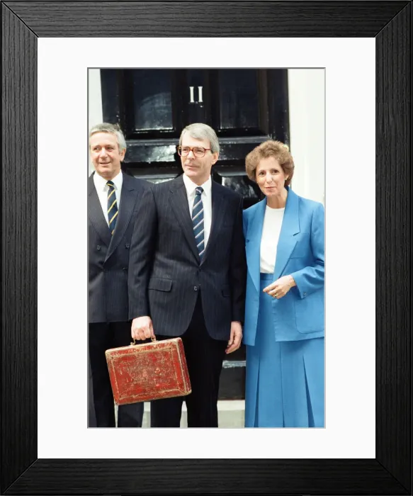 Framed Print : Chancellor of the Exchequer John Major at 11 Downing Street with his wife Norma as he Framed Print : Chancellor of the Exchequer John Major at 11 Downing Street with his wife Norma as he