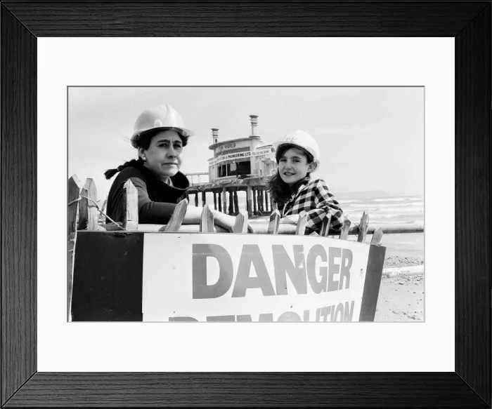 Framed Print : Pier Bandstand at Weymouth in Dorset is due for demolition, Sunday 4th May 1986 Framed Print : Pier Bandstand at Weymouth in Dorset is due for demolition, Sunday 4th May 1986