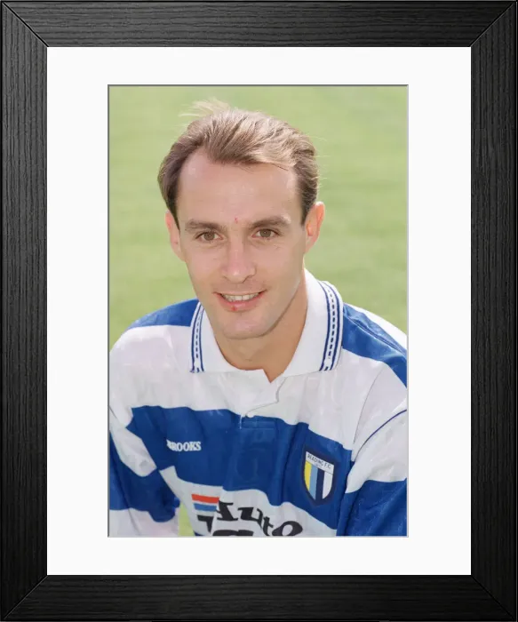 Framed Print : Jimmy Quinn signing for Reading Football Club. July 1992 Framed Print : Jimmy Quinn signing for Reading Football Club. July 1992