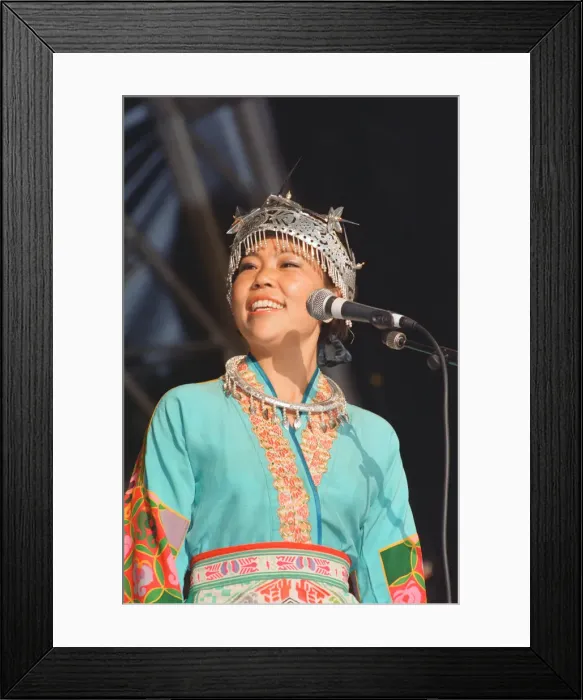 Framed Print : Artists performing at WOMAD festival at Rivermead in Reading, Berkshire, 18th July 1992 Framed Print : Artists performing at WOMAD festival at Rivermead in Reading, Berkshire, 18th July 1992
