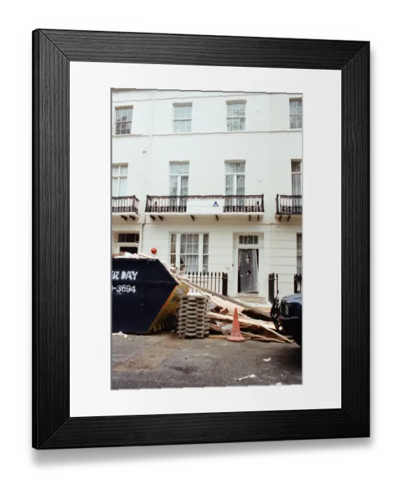 Framed Print : Margaret Thatchers new residence, Chester Square, London. 25th June 1991 Framed Print : Margaret Thatchers new residence, Chester Square, London. 25th June 1991