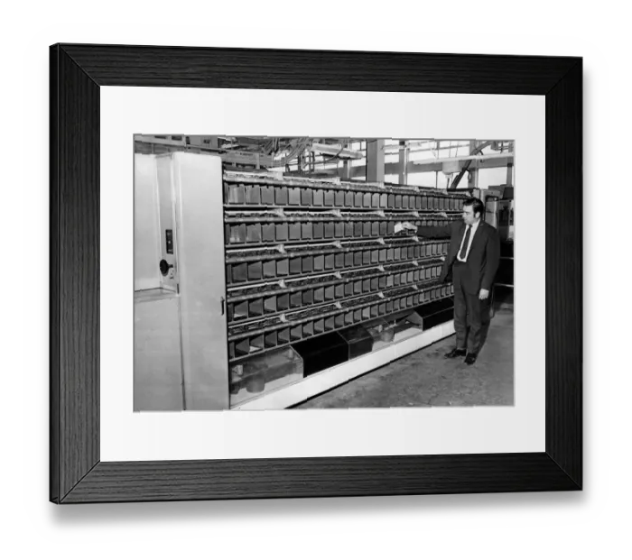 Framed Print : Inspector Mr Dave Williams checks some of the letter n the new automatic sorting machine Framed Print : Inspector Mr Dave Williams checks some of the letter n the new automatic sorting machine
