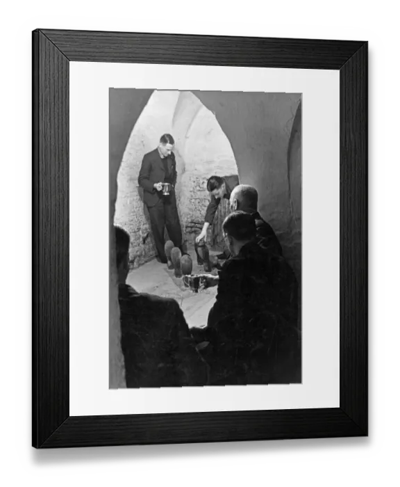 Framed Print : A group of men play skittles at at Ye Older White Hart public house in Newark on Trent Framed Print : A group of men play skittles at at Ye Older White Hart public house in Newark on Trent