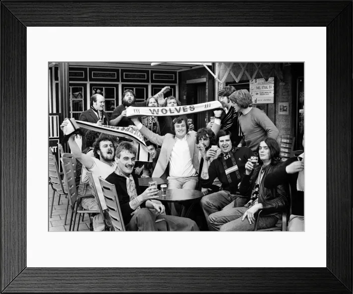 Framed Print : UEFA Cup 1st Round 1st Leg, PSV Eindhoven 3 - 1 Wolverhampton Wanderers Framed Print : UEFA Cup 1st Round 1st Leg, PSV Eindhoven 3 - 1 Wolverhampton Wanderers