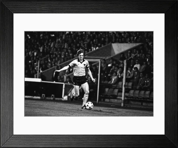 Framed Print : UEFA Cup 1st Round 1st Leg, PSV Eindhoven 3 - 1 Wolverhampton Wanderers Framed Print : UEFA Cup 1st Round 1st Leg, PSV Eindhoven 3 - 1 Wolverhampton Wanderers