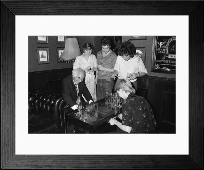 Framed Print : Space Invader machines in a pub. 1980 Framed Print : Space Invader machines in a pub. 1980