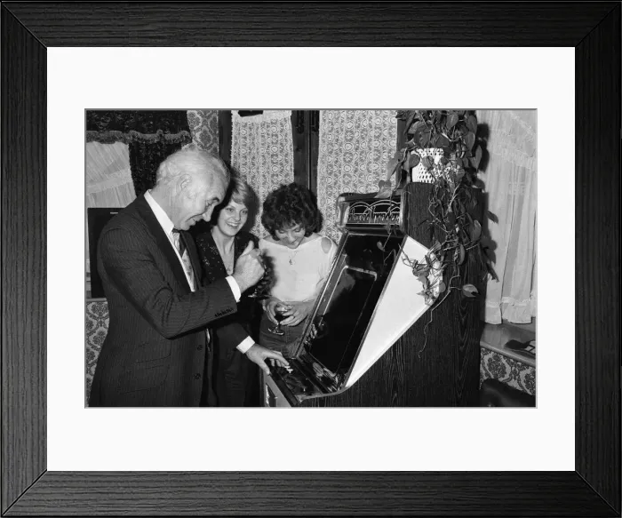 Framed Print : Space Invader machines in a pub. 1980