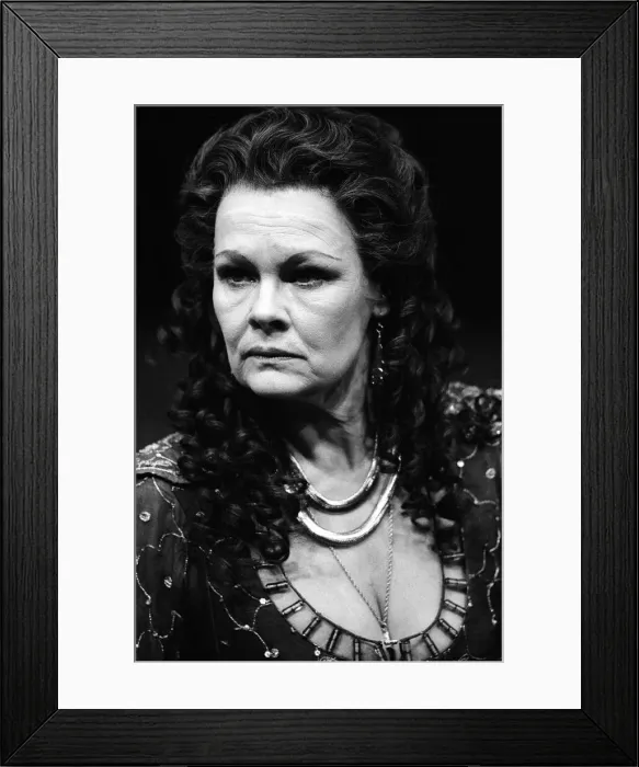 Framed Print : Judy Dench in Antony and Cleopatra, National Theatre, London. 8th April 1987 Framed Print : Judy Dench in Antony and Cleopatra, National Theatre, London. 8th April 1987