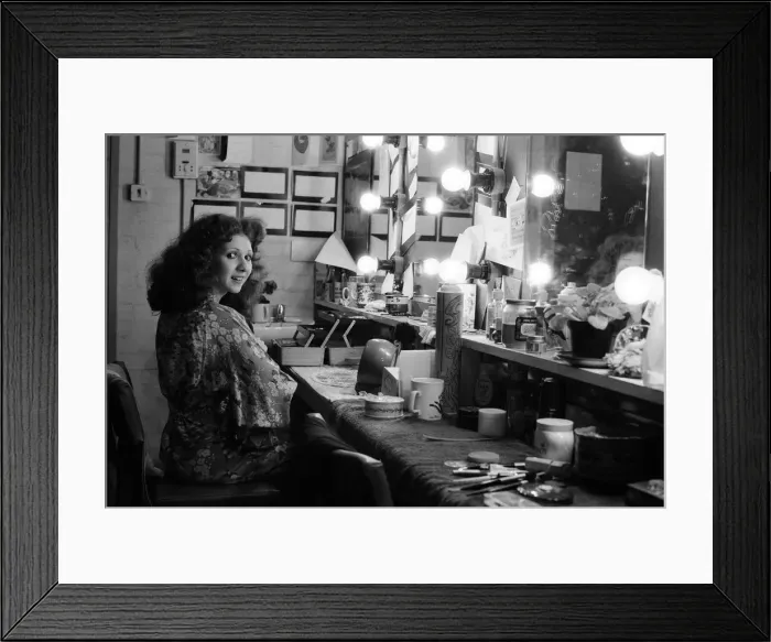 Framed Print : Bonnie Langford, star of hit musical Cats, she plays the character Rumpleteazer in Framed Print : Bonnie Langford, star of hit musical Cats, she plays the character Rumpleteazer in