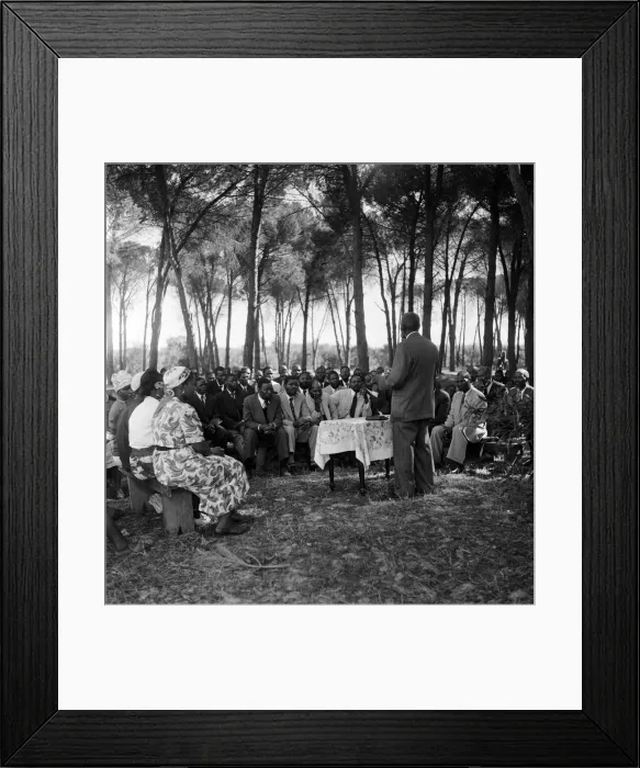 Framed Print : Black Communities in Cape Town, South Africa, 28th January 1955 Framed Print : Black Communities in Cape Town, South Africa, 28th January 1955