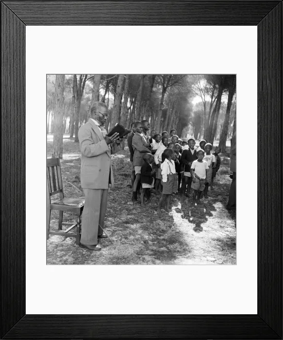 Framed Print : Black Communities in Cape Town, South Africa, 28th January 1955 Framed Print : Black Communities in Cape Town, South Africa, 28th January 1955