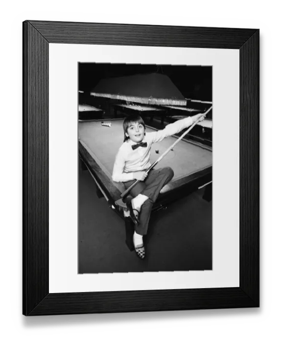 Framed Print : Schoolboy Ronnie O Sullivan, aged ten, is already beating grown men in club Framed Print : Schoolboy Ronnie O Sullivan, aged ten, is already beating grown men in club