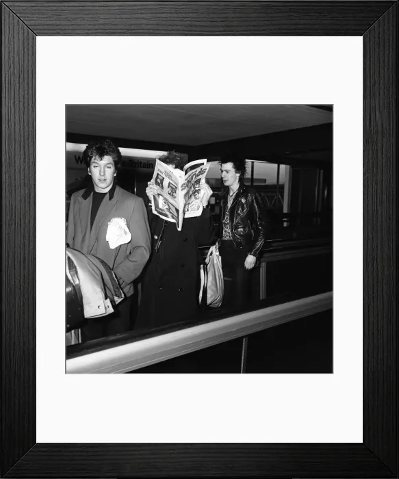 Framed Print : The Sex Pistols at Heathrow Airport before flying off for an American tour Framed Print : The Sex Pistols at Heathrow Airport before flying off for an American tour