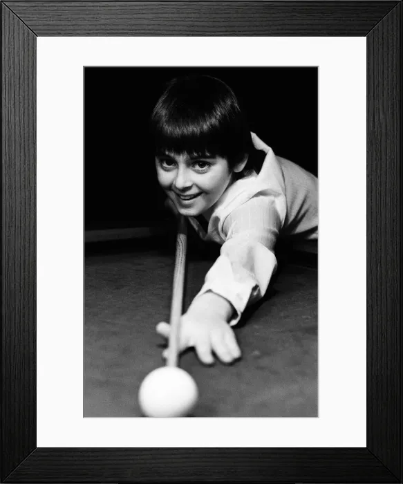 Framed Print : Schoolboy Ronnie O Sullivan, aged ten, is already beating grown men in club Framed Print : Schoolboy Ronnie O Sullivan, aged ten, is already beating grown men in club