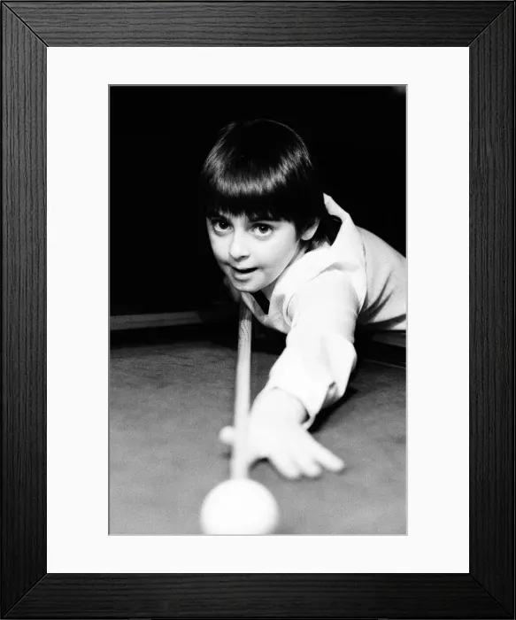 Framed Print : Schoolboy Ronnie O Sullivan, aged ten, is already beating grown men in club