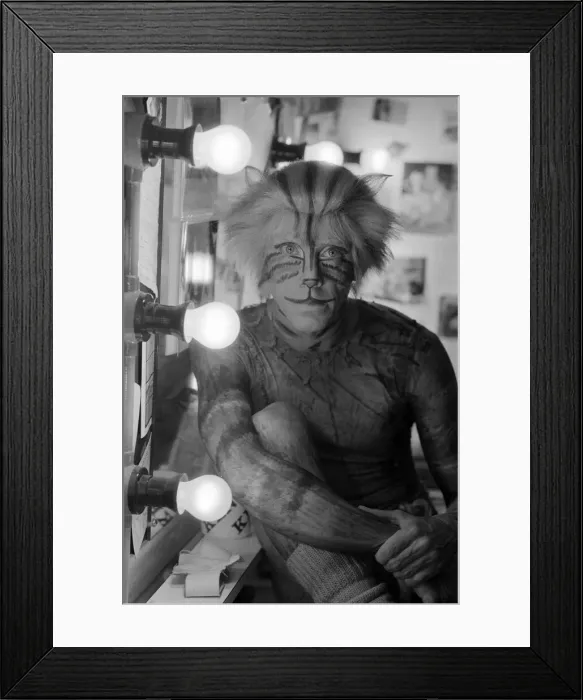 Framed Print : Kenn Wells, dancer who plays the character Skimbleshanks in West End show Cats Framed Print : Kenn Wells, dancer who plays the character Skimbleshanks in West End show Cats