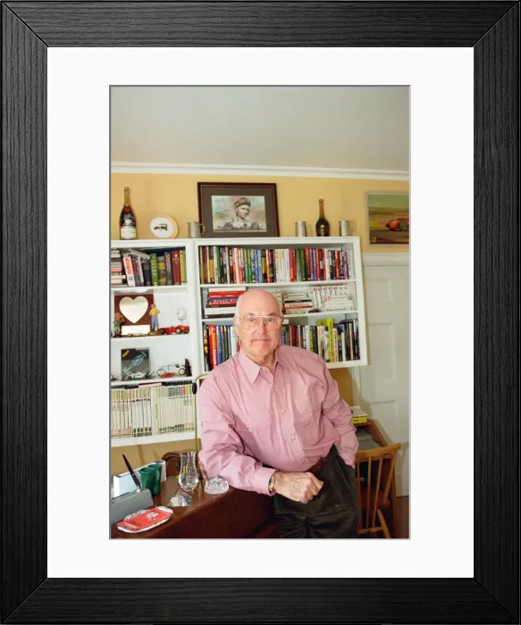 Framed Print : Motorsport commentator Murray Walker. 25th March 1997 Framed Print : Motorsport commentator Murray Walker. 25th March 1997