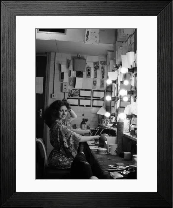 Framed Print : Bonnie Langford, star of hit musical Cats, she plays the character Rumpleteazer in Framed Print : Bonnie Langford, star of hit musical Cats, she plays the character Rumpleteazer in