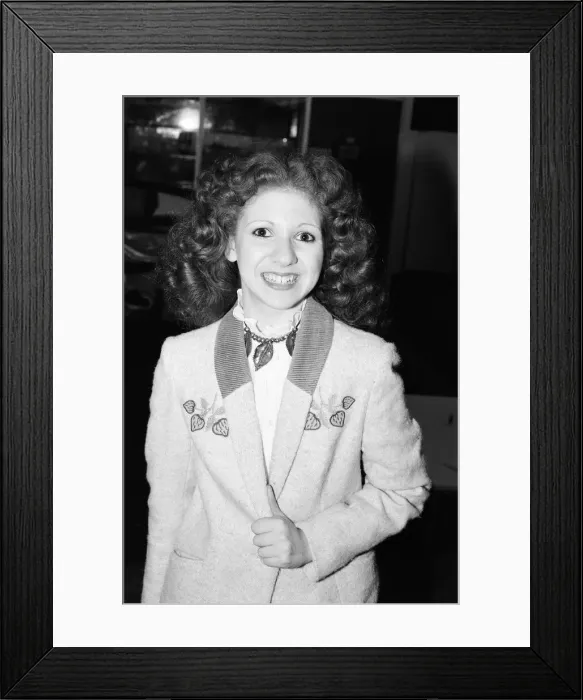 Framed Print : Bonnie Langford, star of hit musical Cats, she plays the character Rumpleteazer in Framed Print : Bonnie Langford, star of hit musical Cats, she plays the character Rumpleteazer in