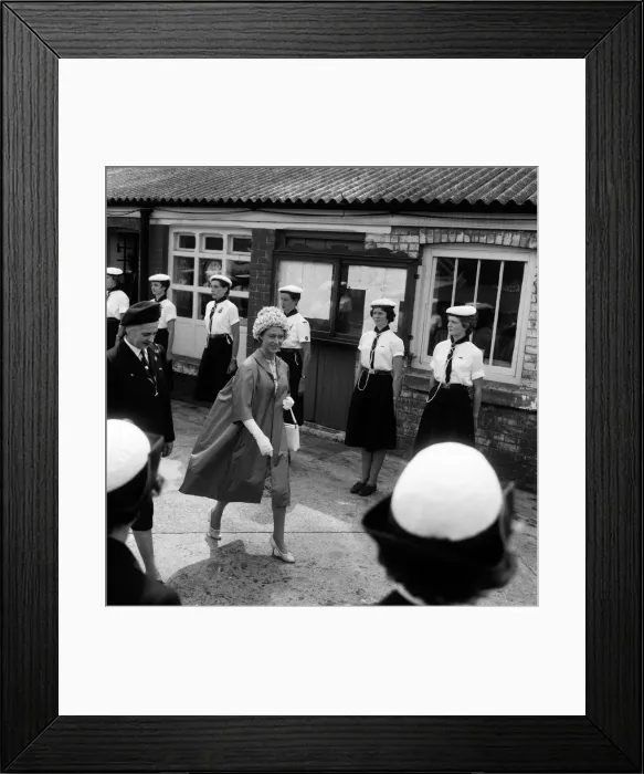 Framed Print : Princess Margaret visits Britannia Royal Naval College, Dartmouth. 29th July 1960 Framed Print : Princess Margaret visits Britannia Royal Naval College, Dartmouth. 29th July 1960