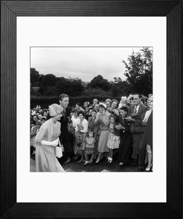 Framed Print : Princess Margaret and Antony Armstrong-Jones visit Crediton Parish Church, Devon