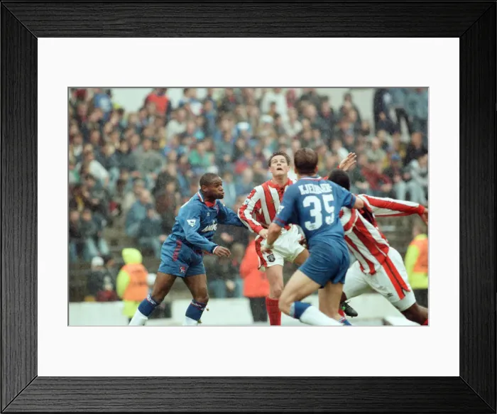 Framed Print : Chelsea 3-2 Sheffield United, Premier league match at Stamford Bridge Framed Print : Chelsea 3-2 Sheffield United, Premier league match at Stamford Bridge