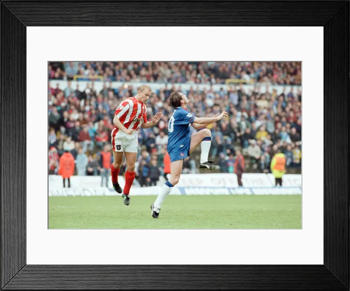 Framed Print : Chelsea 3-2 Sheffield United, Premier league match at Stamford Bridge