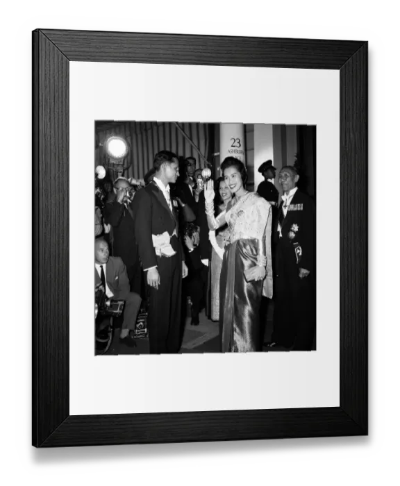 Framed Print : Members of the Royal Family attend a banquet at the Thai Embassy Framed Print : Members of the Royal Family attend a banquet at the Thai Embassy