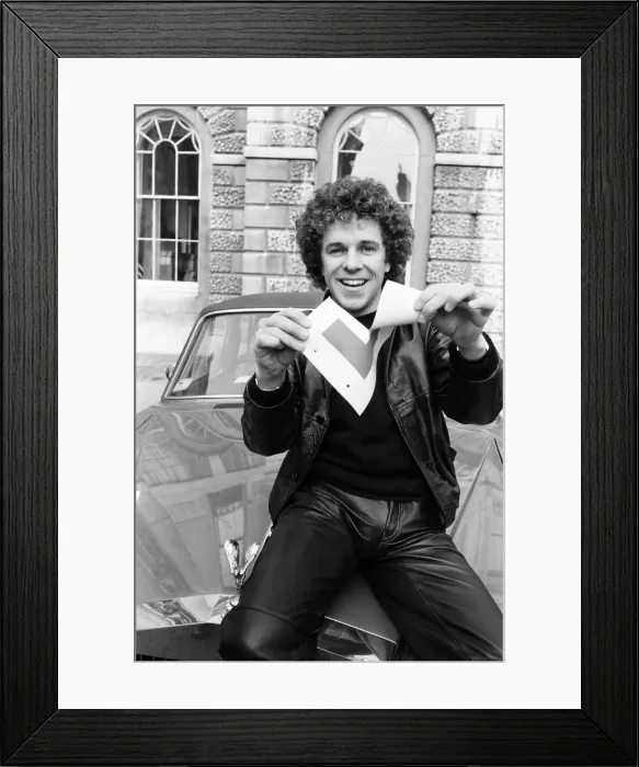Framed Print : After years of being driven around by his wife 31-year-old Leo Sayer has passed his