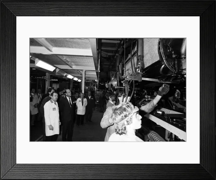 Framed Print : Prince Philip, Duke of Edinburgh visits the Jaguar assembly plant at Browns Lane Framed Print : Prince Philip, Duke of Edinburgh visits the Jaguar assembly plant at Browns Lane