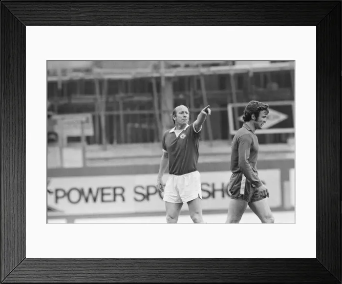 Framed Print : Chelsea verses Manchester United. 28th April 1973