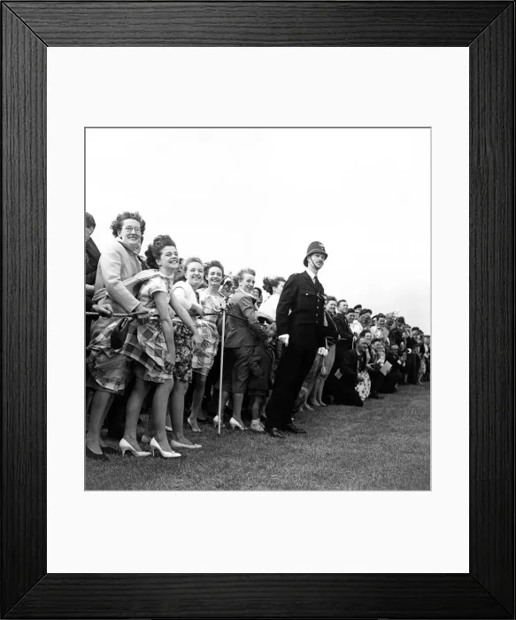 Framed Print : Prince Philip, Duke of Edinburgh visits Durham Technical College. 6th July 1960 Framed Print : Prince Philip, Duke of Edinburgh visits Durham Technical College. 6th July 1960
