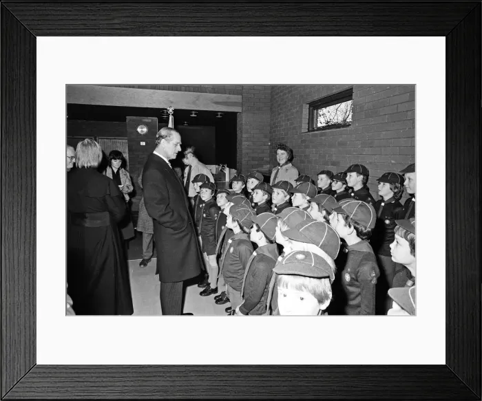 Framed Print : Prince Philip, Duke of Edinburgh visits St Leonards Church, Ryton-on-Dunsmore Framed Print : Prince Philip, Duke of Edinburgh visits St Leonards Church, Ryton-on-Dunsmore