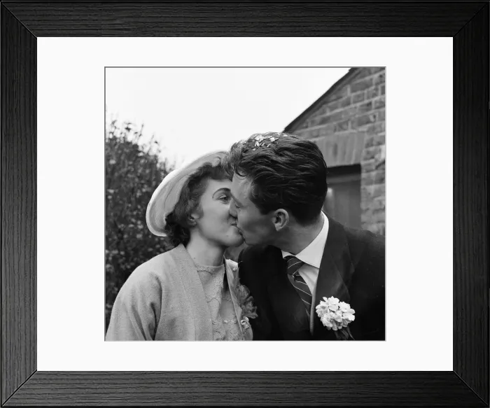 Framed Print : Jimmy Greaves, Chelsea football player, pictured on his wedding day Framed Print : Jimmy Greaves, Chelsea football player, pictured on his wedding day
