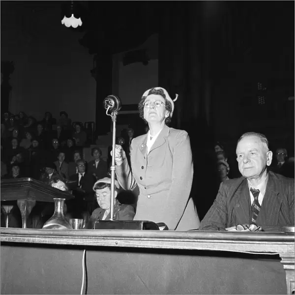 Harriet Slater, MP for Stoke, addressing a Womens Co - Op Meeting