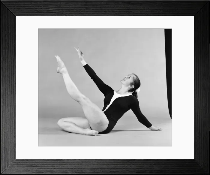 Framed Print : Avril Lennox, British Gymnast, Daily Mirror Studio, London, Tuesday 14th January 1975 Framed Print : Avril Lennox, British Gymnast, Daily Mirror Studio, London, Tuesday 14th January 1975
