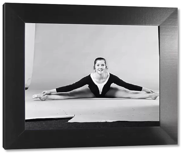 Avril Lennox, British Gymnast, Daily Mirror Studio, London, Tuesday 14th January 1975